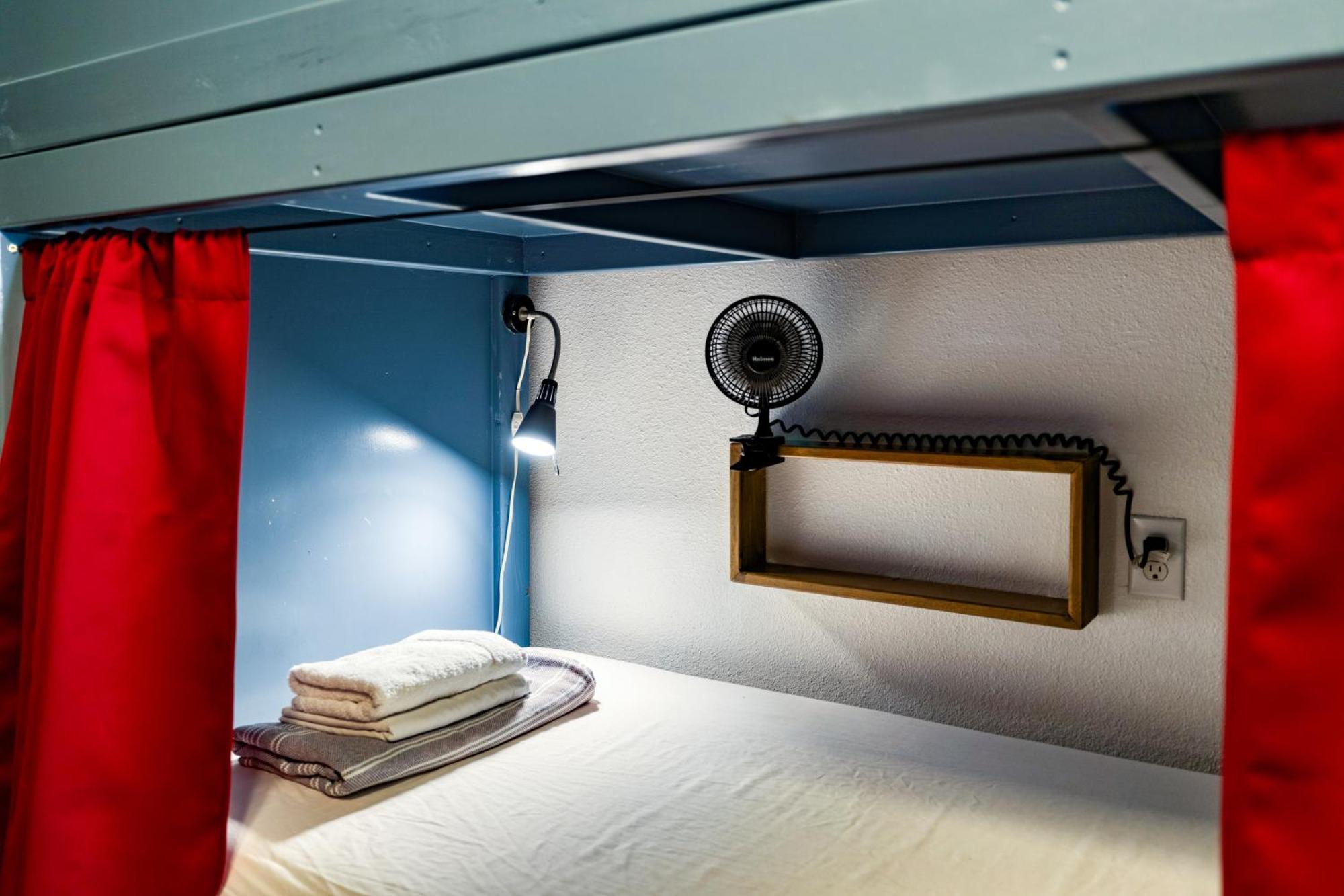 Firehouse Hostel (Adults Only) Austin Esterno foto