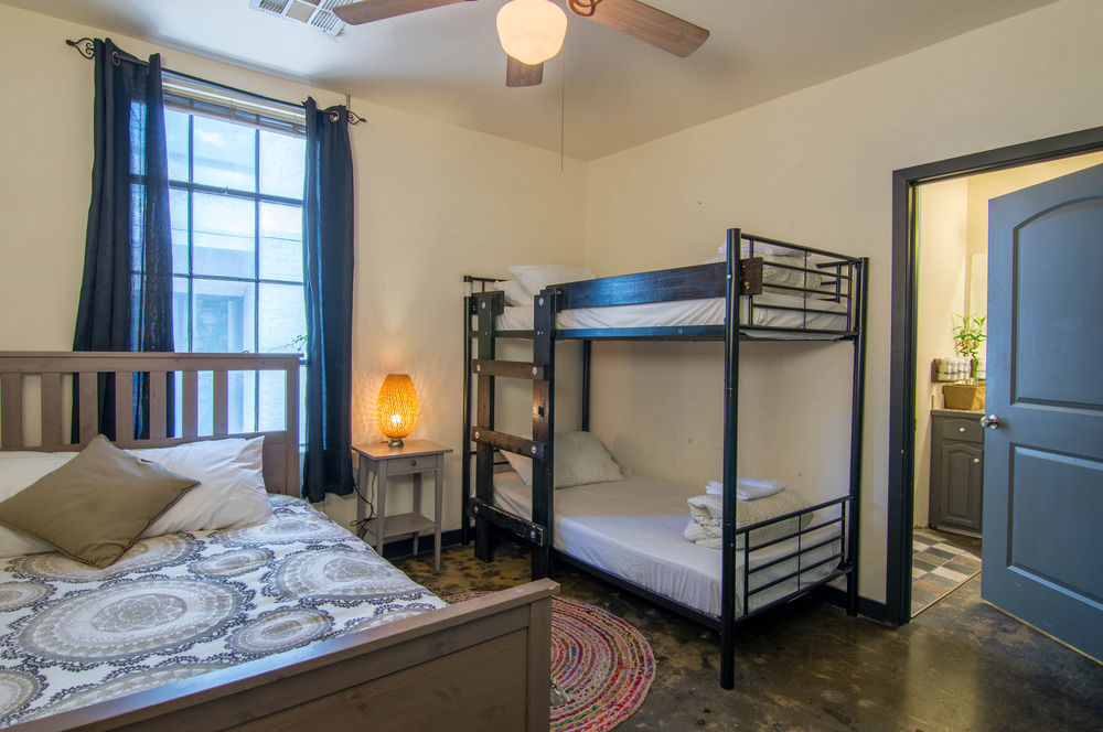 Firehouse Hostel (Adults Only) Austin Esterno foto